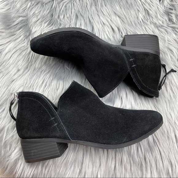 New Kenneth Cole Reaction Side Skip Black Suede Ankle Boots - Picture 9 of 11